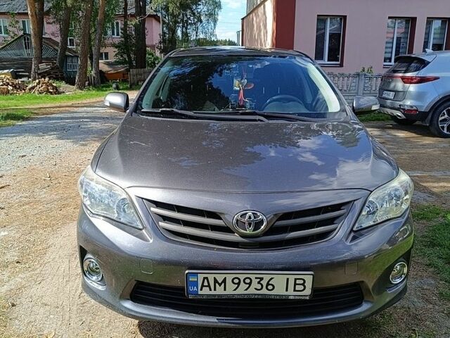 Сірий Тойота Королла, об'ємом двигуна 1.33 л та пробігом 168 тис. км за 8000 $, фото 1 на Automoto.ua