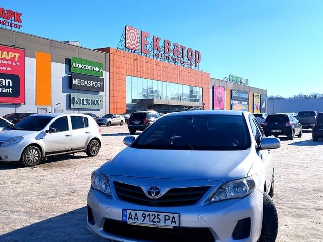 Серый Тойота Королла, объемом двигателя 1.3 л и пробегом 28000 тыс. км за 6200 $, фото 1 на Automoto.ua