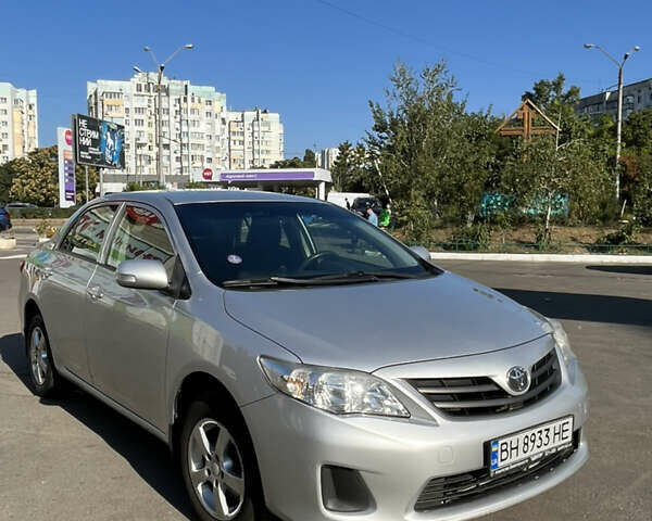 Сірий Тойота Королла, об'ємом двигуна 1.33 л та пробігом 195 тис. км за 8900 $, фото 1 на Automoto.ua