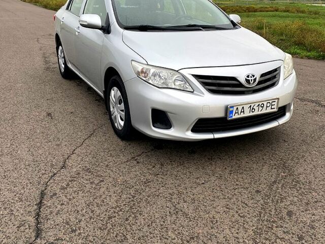 Сірий Тойота Королла, об'ємом двигуна 1.3 л та пробігом 183 тис. км за 7000 $, фото 1 на Automoto.ua