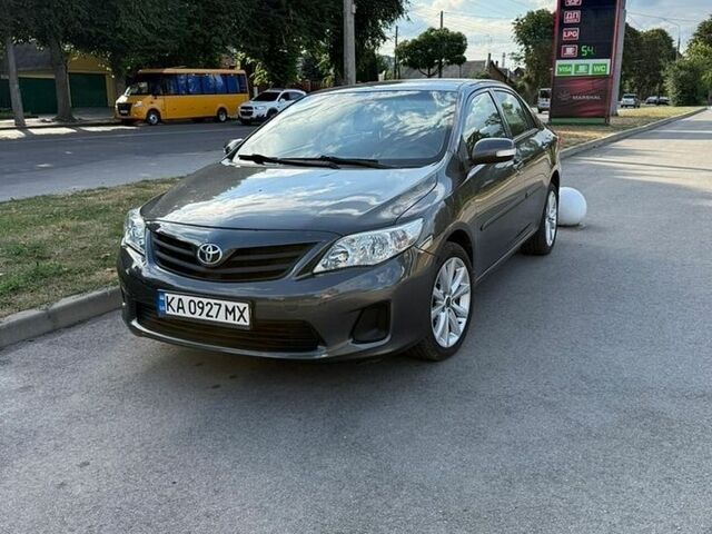 Сірий Тойота Королла, об'ємом двигуна 1.6 л та пробігом 211 тис. км за 9500 $, фото 1 на Automoto.ua