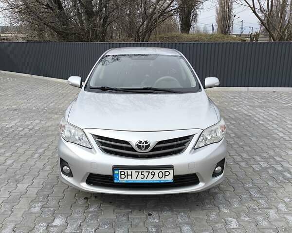 Сірий Тойота Королла, об'ємом двигуна 1.6 л та пробігом 99 тис. км за 10500 $, фото 1 на Automoto.ua