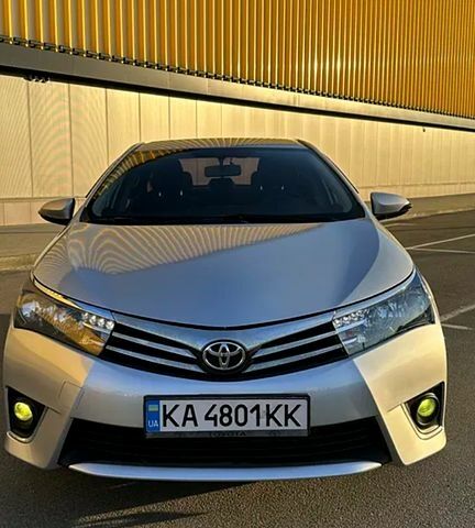Серый Тойота Королла, объемом двигателя 1.6 л и пробегом 144 тыс. км за 8888 $, фото 1 на Automoto.ua