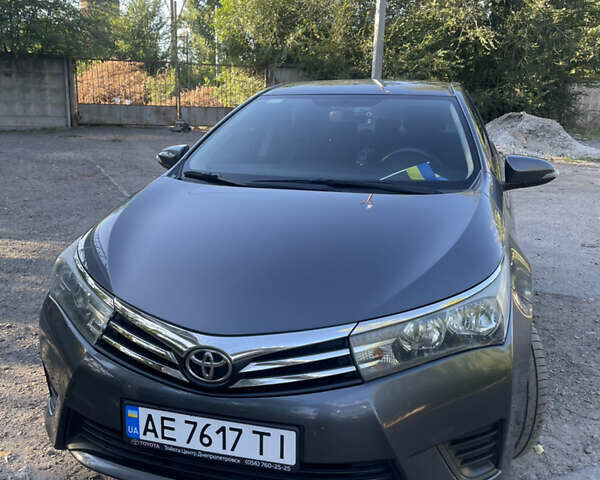 Сірий Тойота Королла, об'ємом двигуна 1.3 л та пробігом 203 тис. км за 10300 $, фото 1 на Automoto.ua