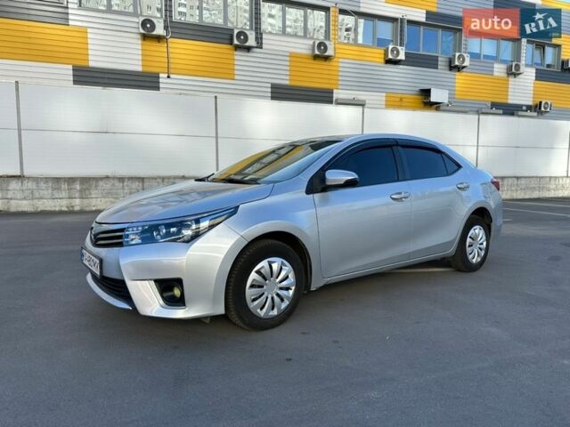 Сірий Тойота Королла, об'ємом двигуна 1.6 л та пробігом 249 тис. км за 10900 $, фото 1 на Automoto.ua
