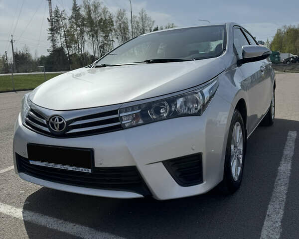 Сірий Тойота Королла, об'ємом двигуна 1.33 л та пробігом 271 тис. км за 8200 $, фото 1 на Automoto.ua