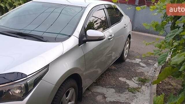 Серый Тойота Королла, объемом двигателя 1.3 л и пробегом 240 тыс. км за 9500 $, фото 1 на Automoto.ua