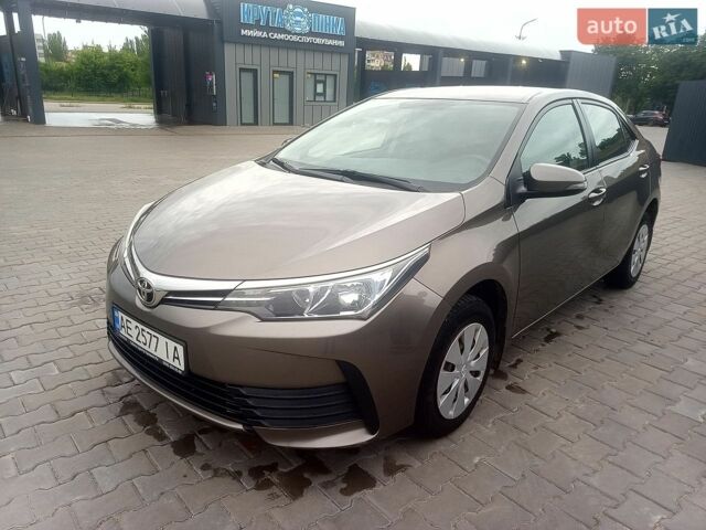 Сірий Тойота Королла, об'ємом двигуна 1.6 л та пробігом 162 тис. км за 11450 $, фото 1 на Automoto.ua