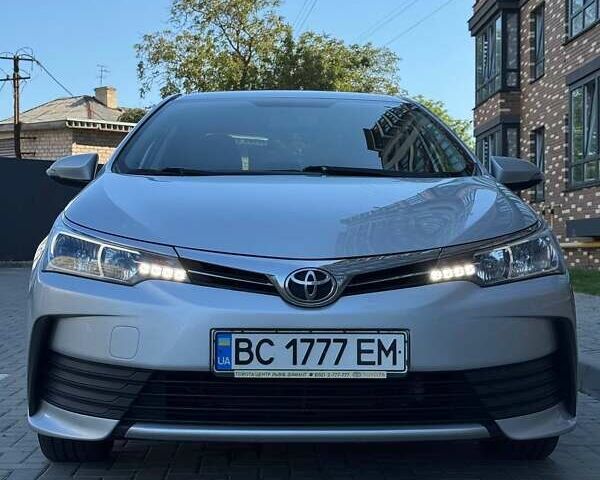 Серый Тойота Королла, объемом двигателя 1.6 л и пробегом 186 тыс. км за 13050 $, фото 1 на Automoto.ua