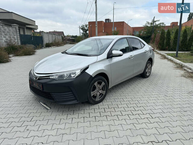 Серый Тойота Королла, объемом двигателя 0 л и пробегом 154 тыс. км за 9999 $, фото 1 на Automoto.ua