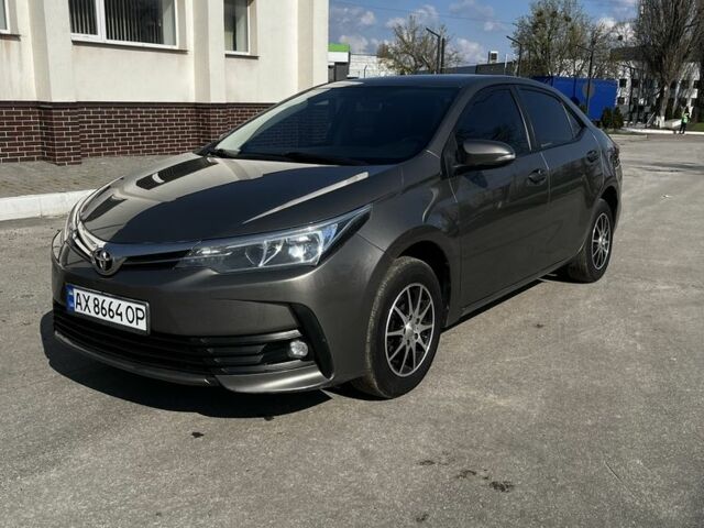 Серый Тойота Королла, объемом двигателя 1.3 л и пробегом 254 тыс. км за 10918 $, фото 1 на Automoto.ua