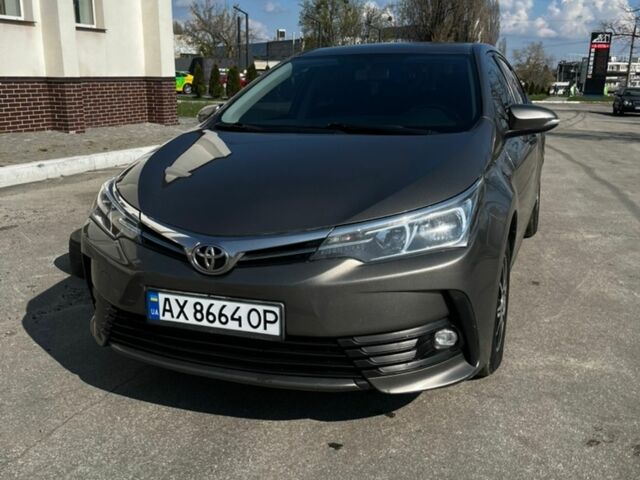 Серый Тойота Королла, объемом двигателя 1.33 л и пробегом 254 тыс. км за 11000 $, фото 1 на Automoto.ua