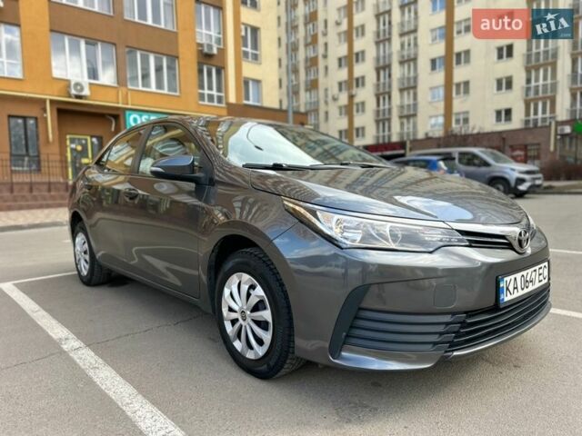 Серый Тойота Королла, объемом двигателя 1.33 л и пробегом 180 тыс. км за 7300 $, фото 1 на Automoto.ua