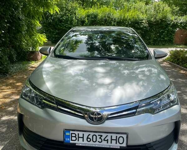 Серый Тойота Королла, объемом двигателя 1.33 л и пробегом 72 тыс. км за 9999 $, фото 1 на Automoto.ua