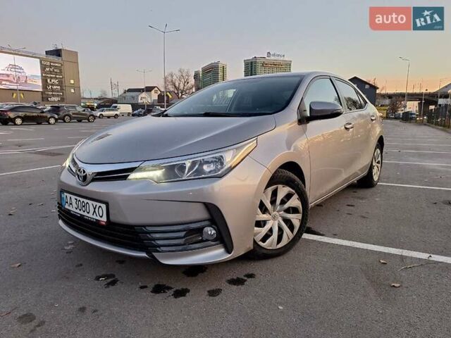 Серый Тойота Королла, объемом двигателя 1.6 л и пробегом 80 тыс. км за 15999 $, фото 1 на Automoto.ua