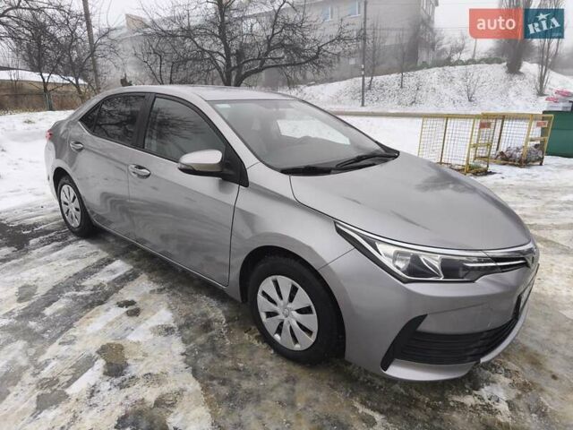 Серый Тойота Королла, объемом двигателя 1.3 л и пробегом 180 тыс. км за 10400 $, фото 1 на Automoto.ua