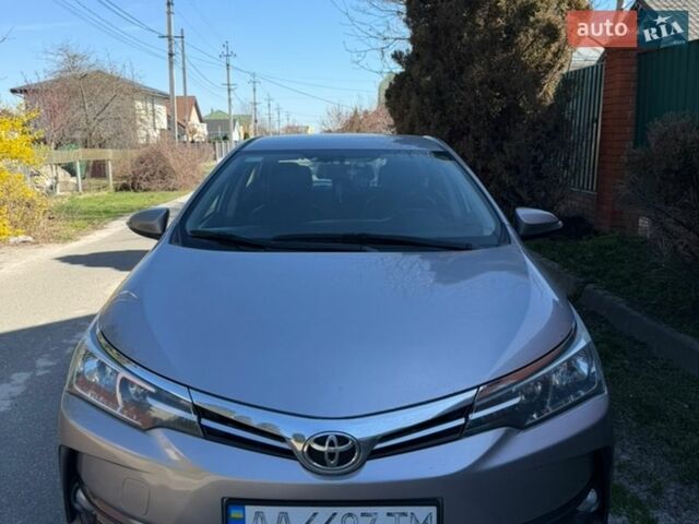 Серый Тойота Королла, объемом двигателя 1.6 л и пробегом 279 тыс. км за 15800 $, фото 1 на Automoto.ua