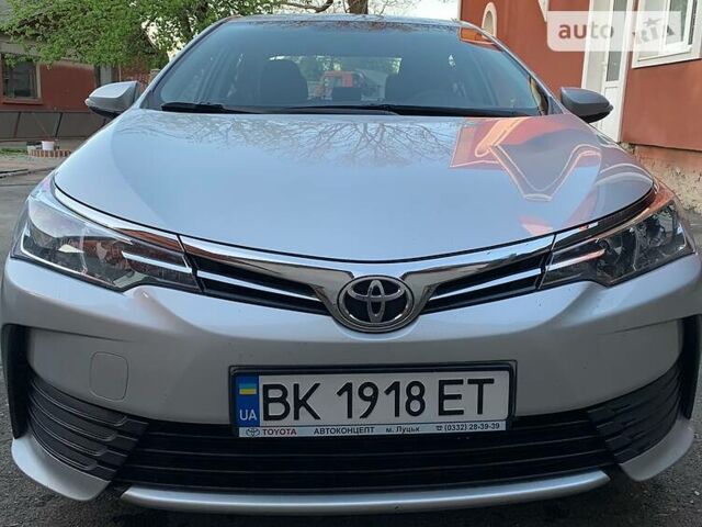 Сірий Тойота Королла, об'ємом двигуна 1.3 л та пробігом 88 тис. км за 12750 $, фото 1 на Automoto.ua