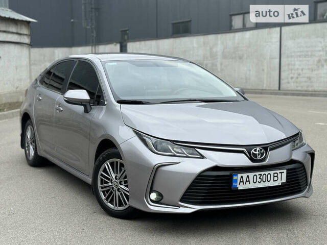 Серый Тойота Королла, объемом двигателя 1.6 л и пробегом 73 тыс. км за 19500 $, фото 1 на Automoto.ua