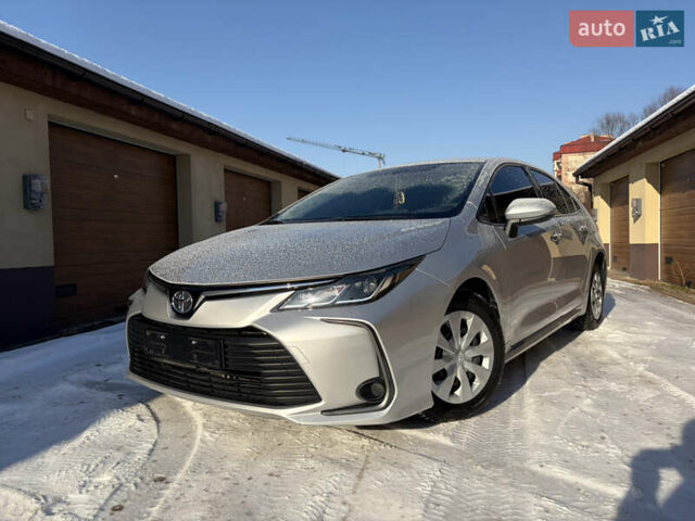 Сірий Тойота Королла, об'ємом двигуна 1.6 л та пробігом 83 тис. км за 15800 $, фото 1 на Automoto.ua