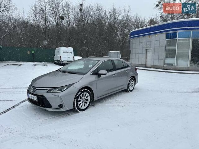 Серый Тойота Королла, объемом двигателя 1.8 л и пробегом 200 тыс. км за 18000 $, фото 1 на Automoto.ua