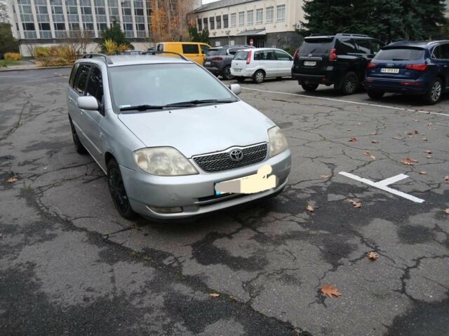 Серый Тойота Королла, объемом двигателя 2 л и пробегом 345 тыс. км за 2000 $, фото 1 на Automoto.ua