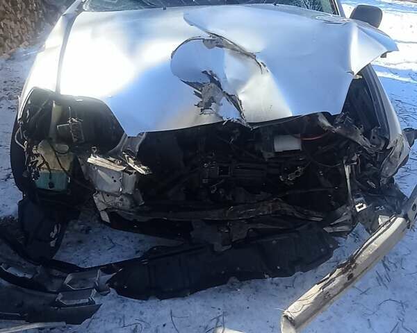 Сірий Тойота Королла, об'ємом двигуна 1.4 л та пробігом 258 тис. км за 1600 $, фото 1 на Automoto.ua