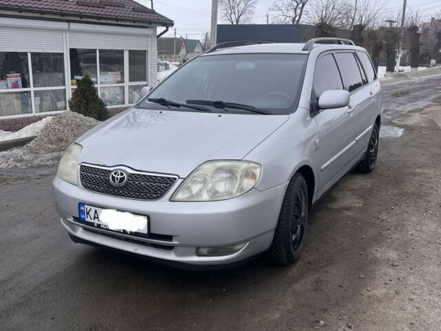 Серый Тойота Королла, объемом двигателя 2 л и пробегом 320 тыс. км за 1950 $, фото 1 на Automoto.ua