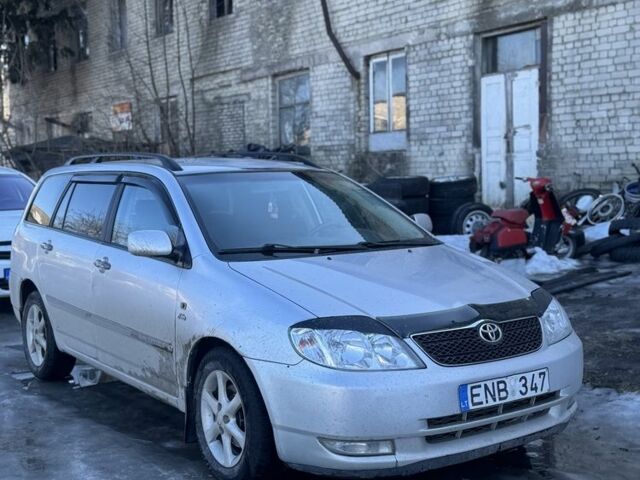 Серый Тойота Королла, объемом двигателя 2 л и пробегом 300 тыс. км за 1550 $, фото 1 на Automoto.ua