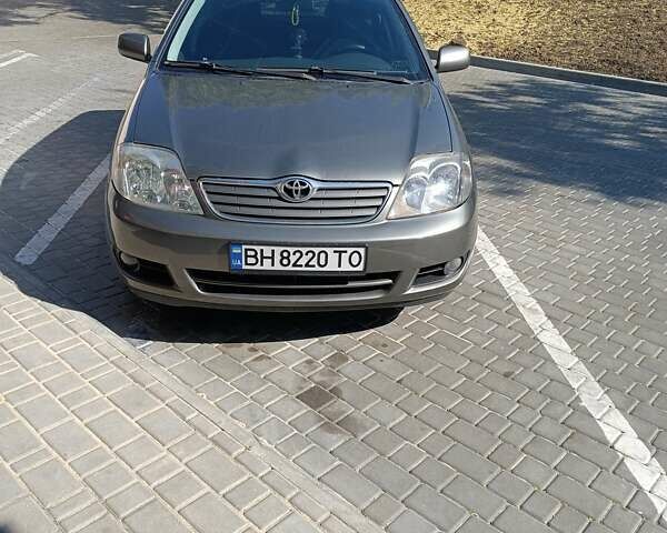 Серый Тойота Королла, объемом двигателя 1.36 л и пробегом 231 тыс. км за 5000 $, фото 1 на Automoto.ua