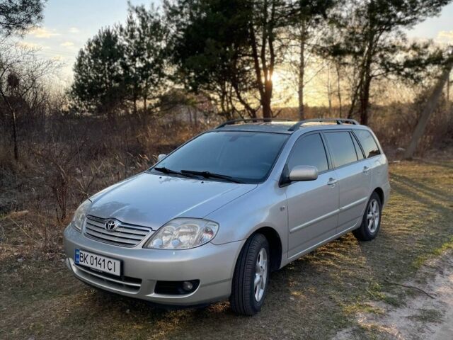 Сірий Тойота Королла, об'ємом двигуна 1.4 л та пробігом 287 тис. км за 5800 $, фото 1 на Automoto.ua