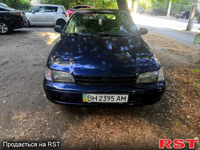 Синий Тойота Королла, объемом двигателя 1.6 л и пробегом 495 тыс. км за 3000 $, фото 1 на Automoto.ua