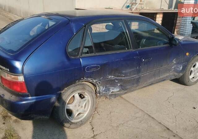 Синий Тойота Королла, объемом двигателя 1.3 л и пробегом 237 тыс. км за 1050 $, фото 1 на Automoto.ua