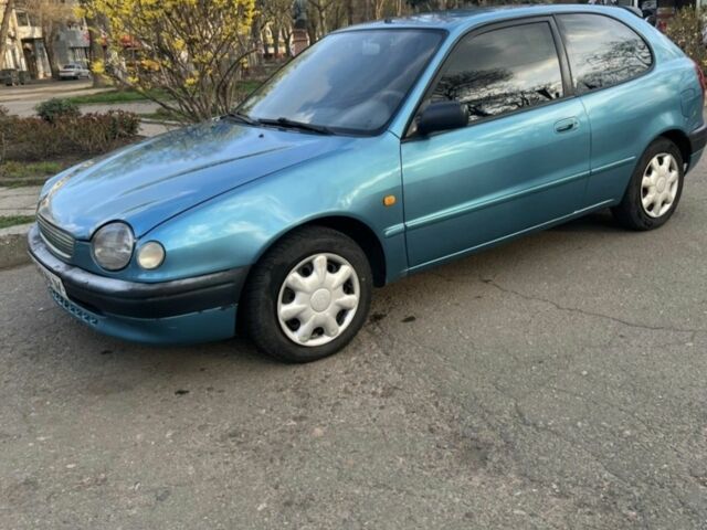 Синий Тойота Королла, объемом двигателя 1.3 л и пробегом 290 тыс. км за 3200 $, фото 1 на Automoto.ua