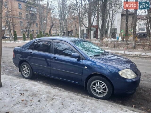 Синій Тойота Королла, об'ємом двигуна 1.4 л та пробігом 300 тис. км за 3700 $, фото 1 на Automoto.ua