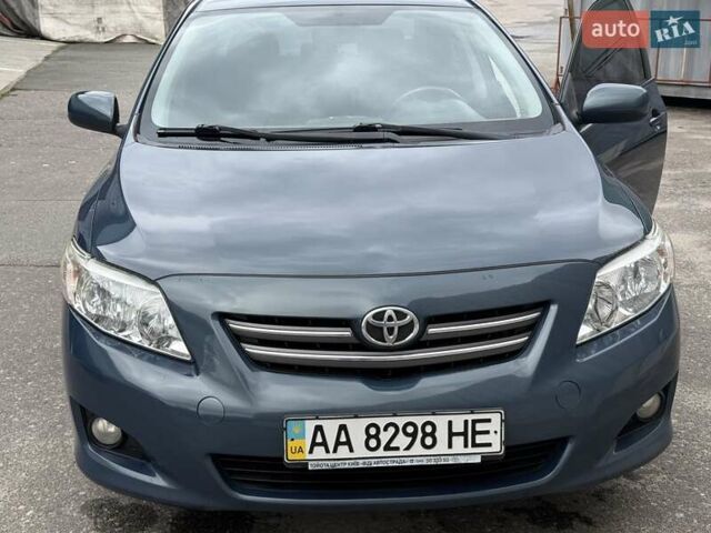 Синий Тойота Королла, объемом двигателя 1.6 л и пробегом 235 тыс. км за 7500 $, фото 1 на Automoto.ua