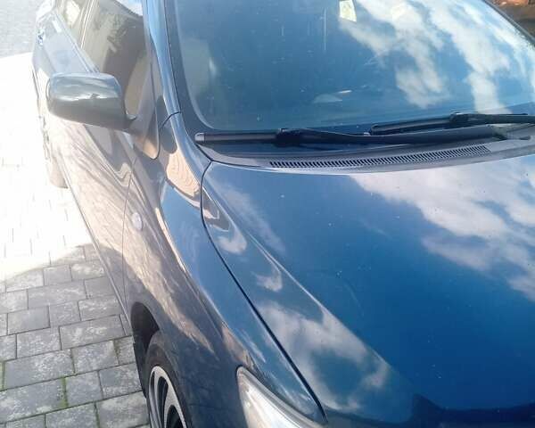 Синий Тойота Королла, объемом двигателя 1.6 л и пробегом 250 тыс. км за 7100 $, фото 1 на Automoto.ua