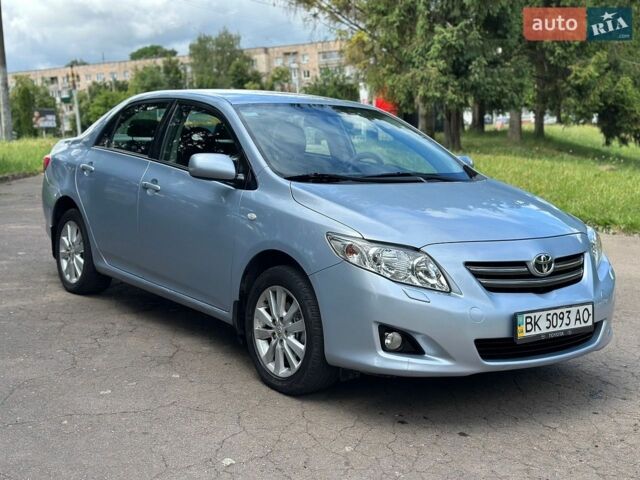 Синий Тойота Королла, объемом двигателя 1.6 л и пробегом 220 тыс. км за 5600 $, фото 1 на Automoto.ua