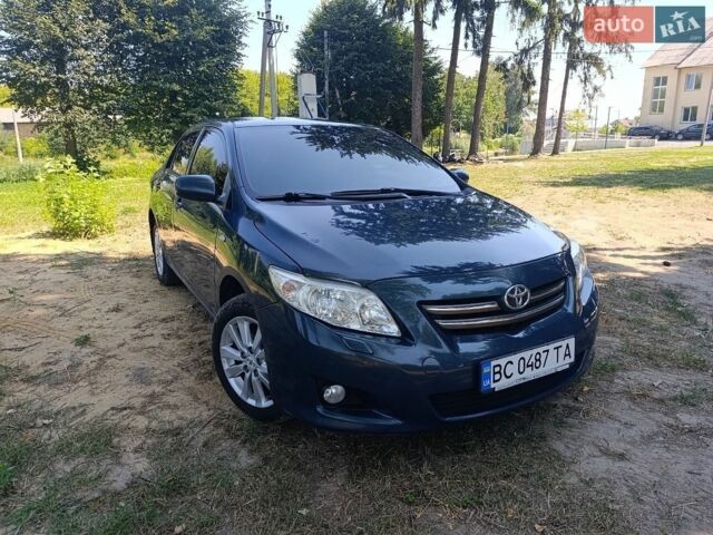 Синій Тойота Королла, об'ємом двигуна 1.6 л та пробігом 215 тис. км за 6800 $, фото 1 на Automoto.ua