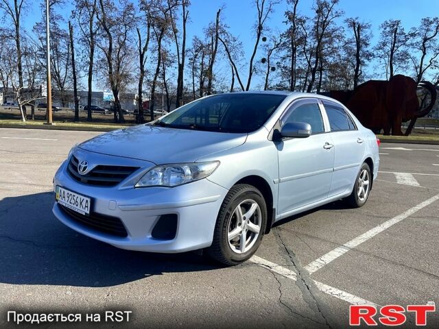 Синий Тойота Королла, объемом двигателя 1.3 л и пробегом 251 тыс. км за 5500 $, фото 1 на Automoto.ua