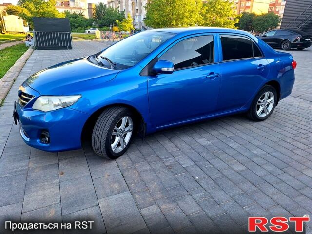 Синій Тойота Королла, об'ємом двигуна 1.3 л та пробігом 197 тис. км за 6800 $, фото 1 на Automoto.ua