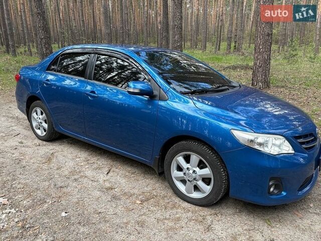 Синий Тойота Королла, объемом двигателя 1.6 л и пробегом 200 тыс. км за 9800 $, фото 1 на Automoto.ua