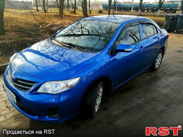 Синий Тойота Королла, объемом двигателя 1.3 л и пробегом 217 тыс. км за 7500 $, фото 1 на Automoto.ua