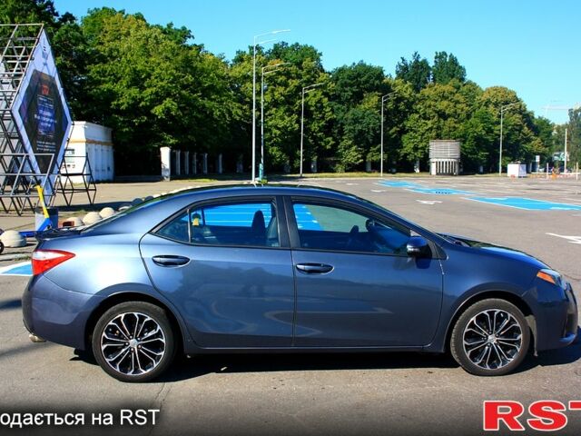 Синій Тойота Королла, об'ємом двигуна 1.8 л та пробігом 181 тис. км за 11600 $, фото 1 на Automoto.ua