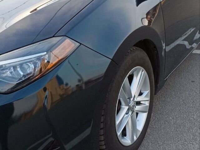 Синій Тойота Королла, об'ємом двигуна 1.8 л та пробігом 180 тис. км за 12000 $, фото 1 на Automoto.ua