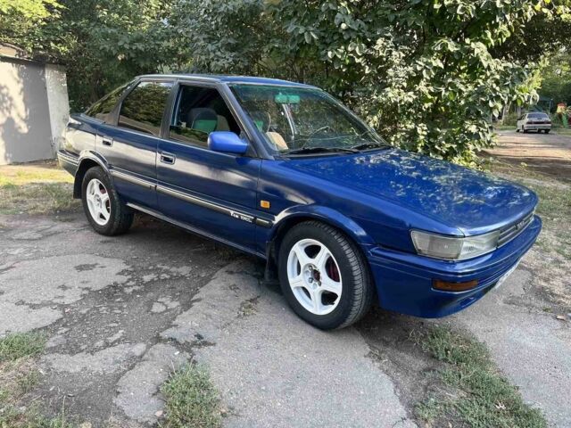 Синий Тойота Королла, объемом двигателя 1.3 л и пробегом 400 тыс. км за 1300 $, фото 1 на Automoto.ua