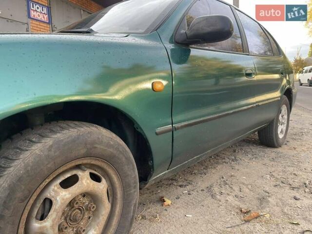 Зеленый Тойота Королла, объемом двигателя 0 л и пробегом 200 тыс. км за 1500 $, фото 1 на Automoto.ua