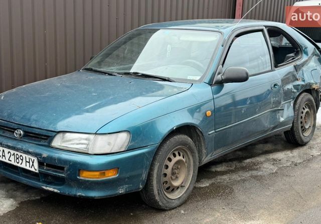 Зеленый Тойота Королла, объемом двигателя 1.33 л и пробегом 140 тыс. км за 899 $, фото 1 на Automoto.ua