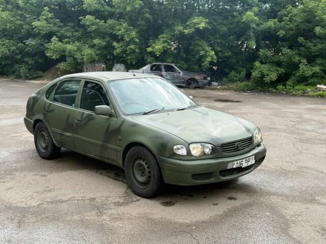 Зелений Тойота Королла, об'ємом двигуна 1.6 л та пробігом 250 тис. км за 800 $, фото 1 на Automoto.ua