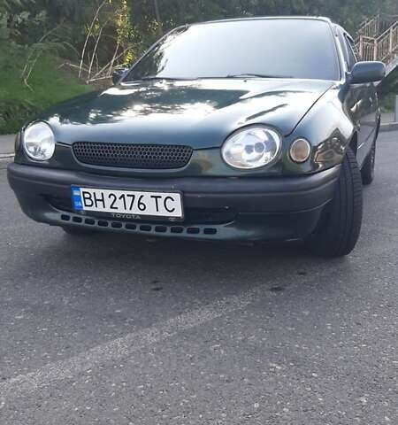 Зелений Тойота Королла, об'ємом двигуна 1.6 л та пробігом 315 тис. км за 2100 $, фото 1 на Automoto.ua